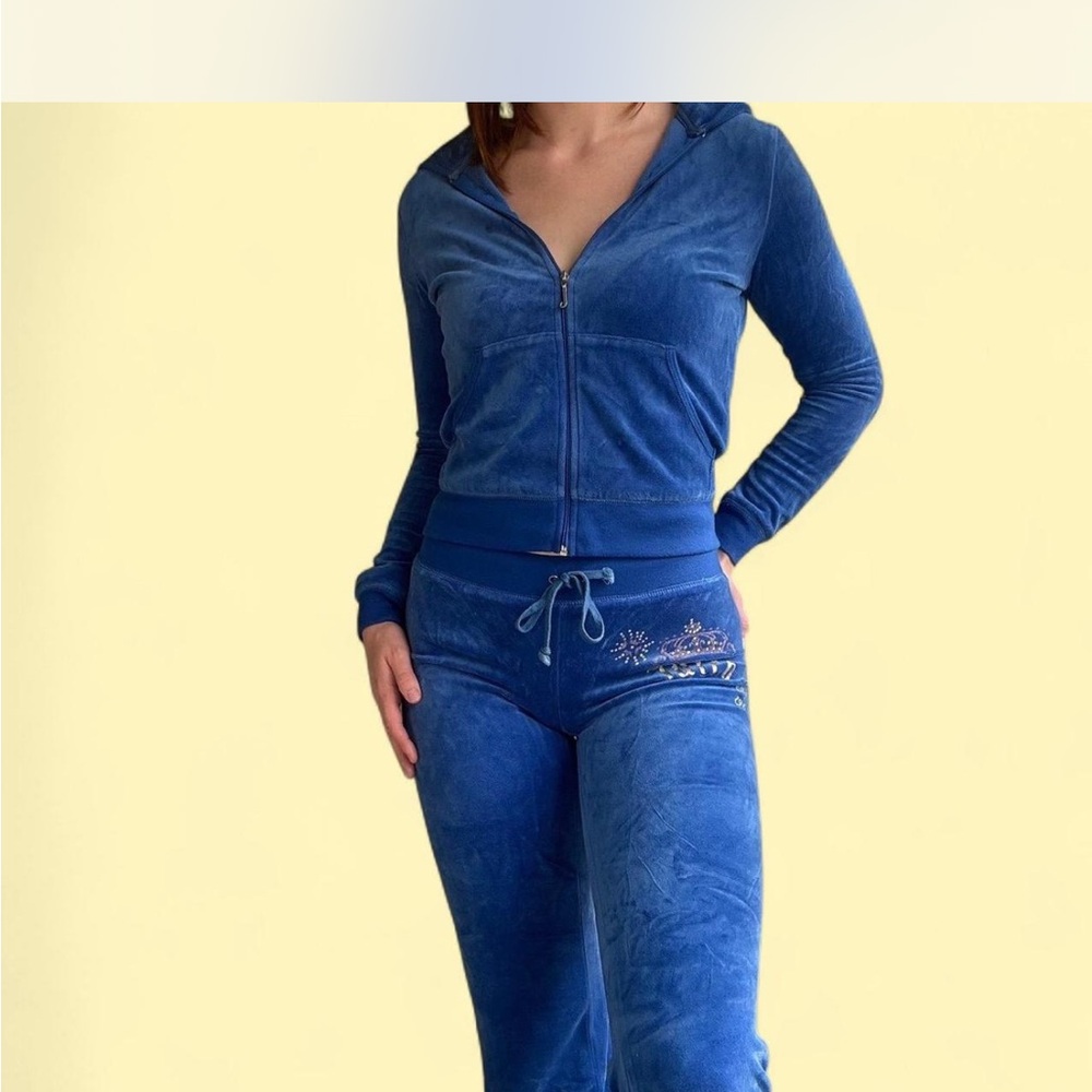 Juicy Couture Blue Velour Tracksuit - Picture 2 of 8